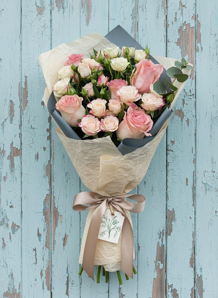 Букет цветов из: Розы в Ростовe-на-Донy