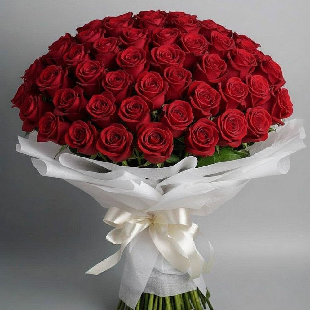 Букет 101 Красная роза Блэк Мэджик в Ростовe-на-Донy