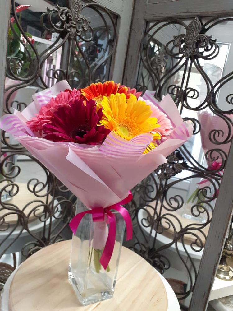 Букет цветов из: Герберы в Ростовe-на-Донy