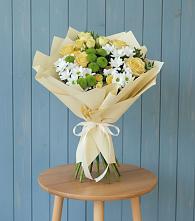 Букет цветов из:  Хризантемы и Розы в Ростовe-на-Донy