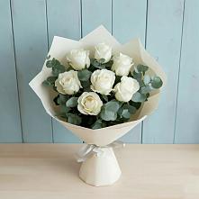 Букет Белые розы в Эвкалипте в Ростовe-на-Донy